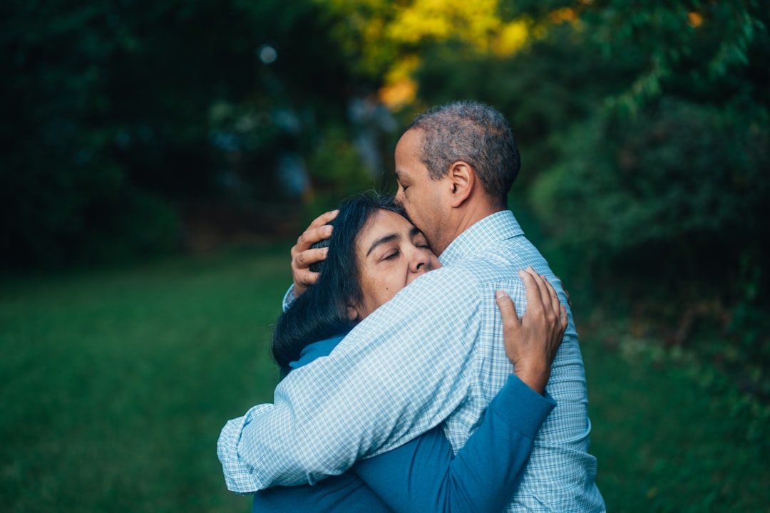Photo Comforting hug