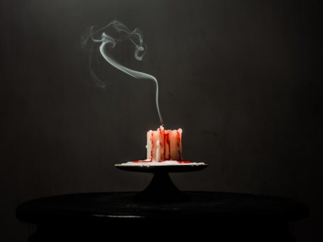 Photo Candle lighting