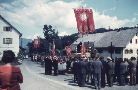 Photo Funeral procession