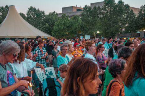Photo Candlelight vigil