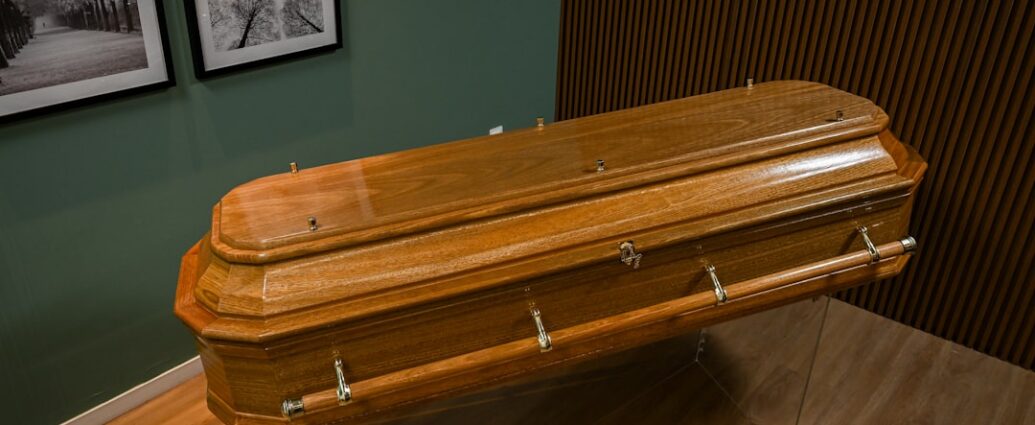 Photo funeral counselor