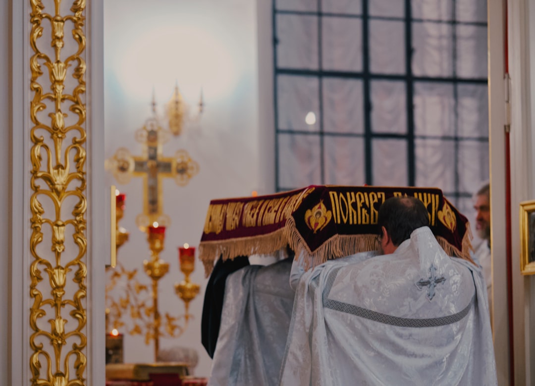 Photo funeral priest
