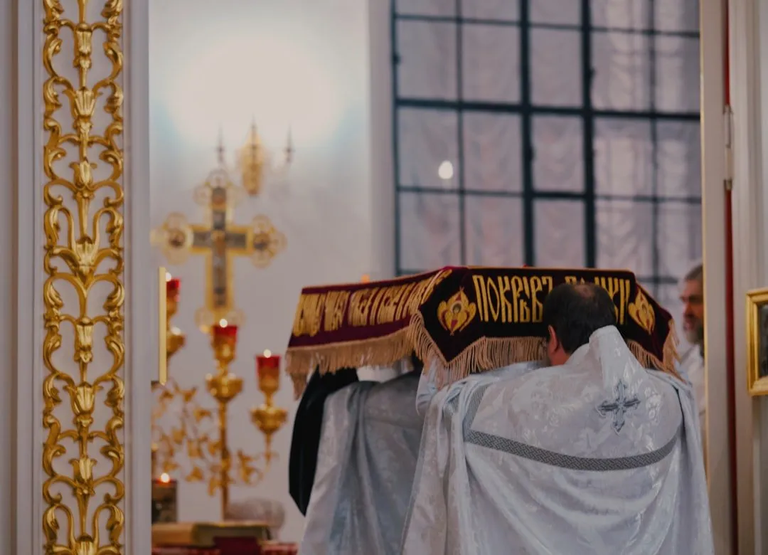 Photo funeral priest