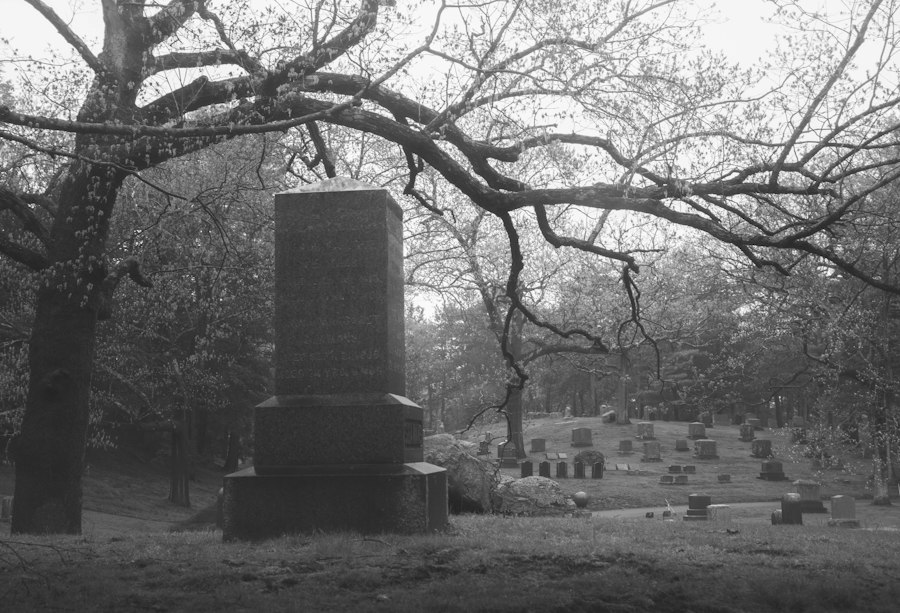 Photo funerary monument
