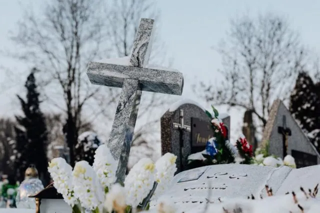 Șapte greșeli la contractarea serviciilor funerare și cum le eviți
