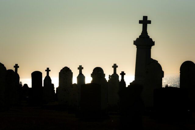 Photo cemetery costs