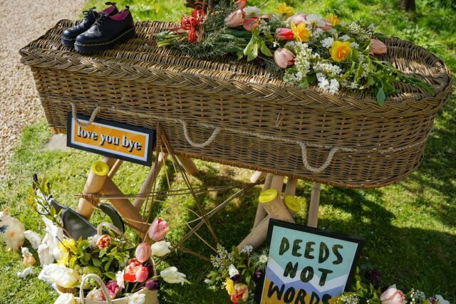 Photo funeral traditions